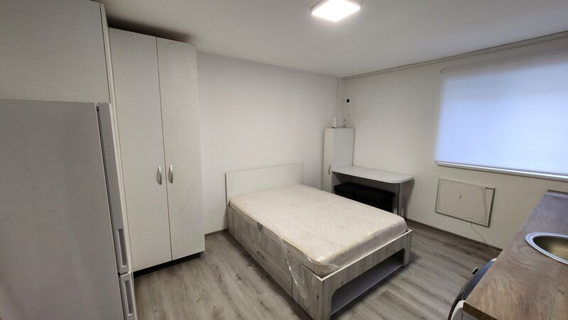 Berceni, Nesti, semistradal, 10 min. metrou,moderna, et. 1/4,