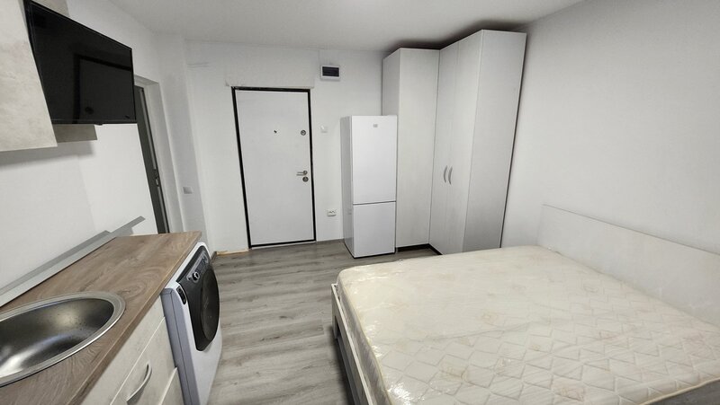 Berceni, Nesti, semistradal, 10 min. metrou,moderna, et. 1/4,